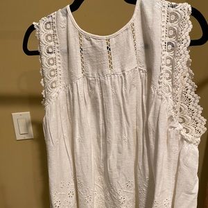 Beautiful eyelet lace open top from free people